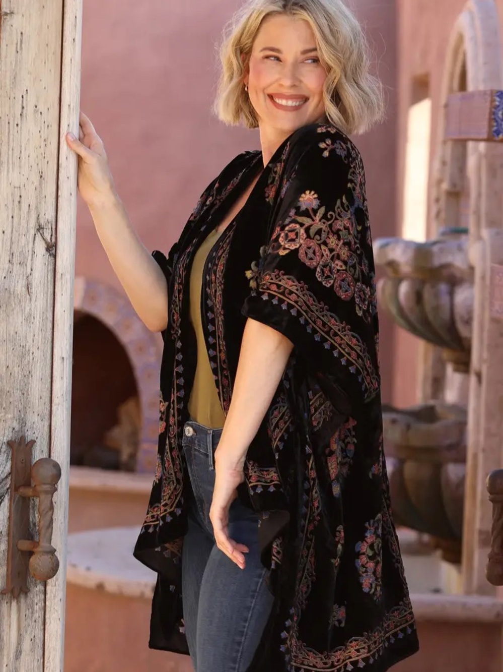 NWT Nostalgia Velvet Kimono N2DY3-ASIS Burnout Velvet One Size